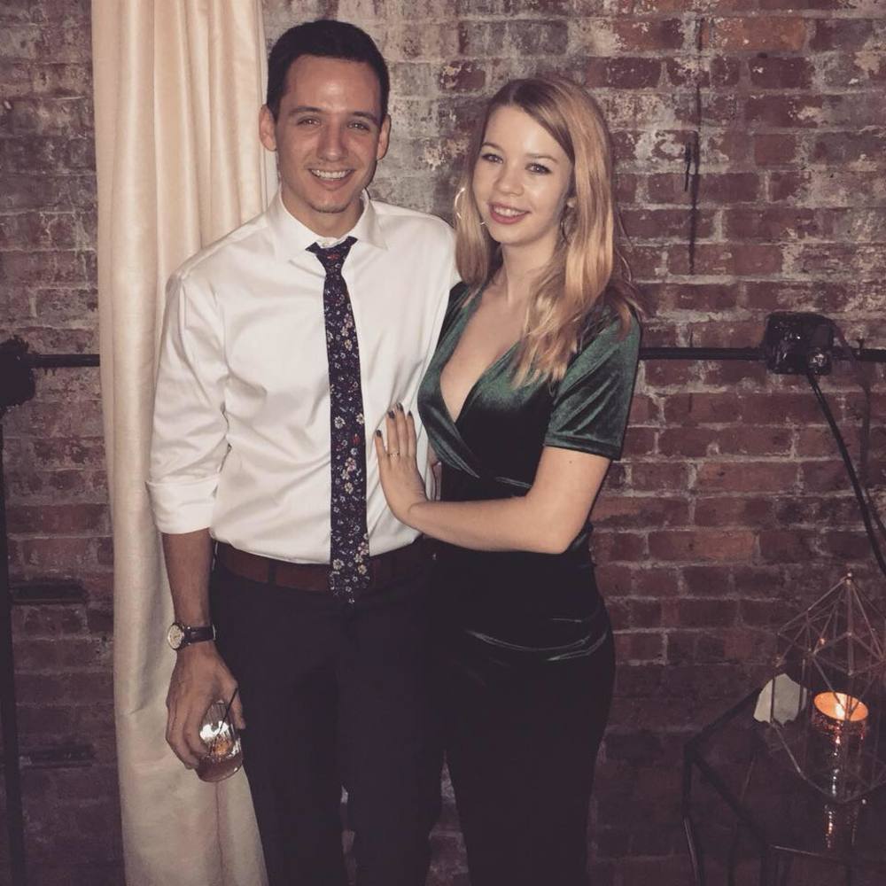 Meet your Posher, Alyx